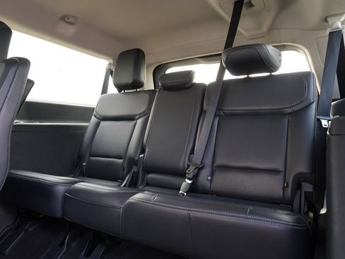 Used 2025 Ford Expedition Max Platinum AWD/4WD image 28