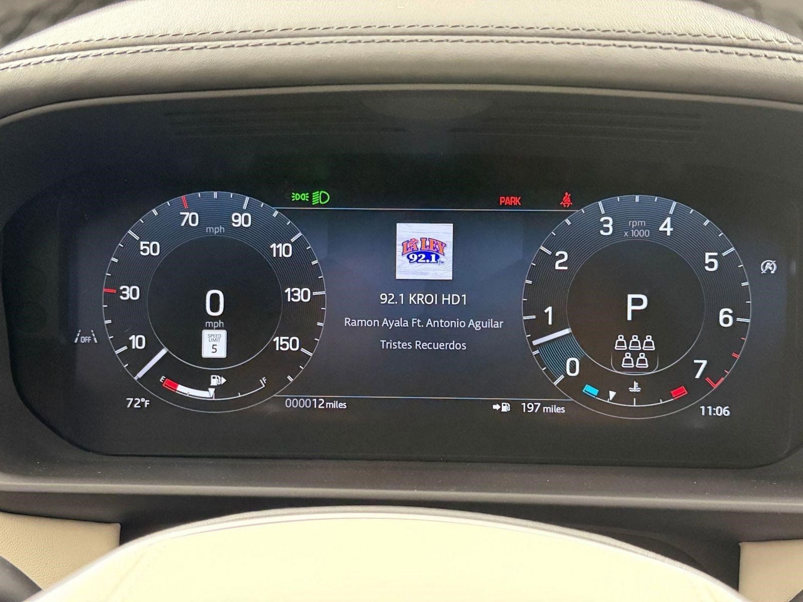 New 2026 Land Rover Discovery Limited Edition AWD/4WD image 20