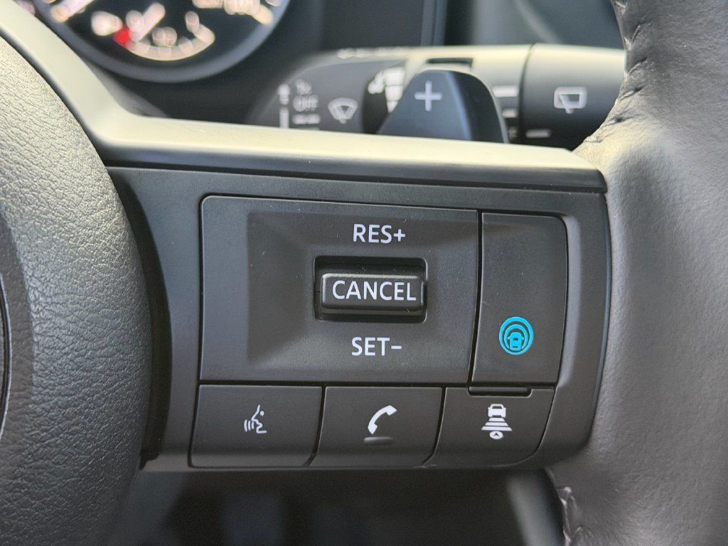 Certified 2024 Nissan Rogue SV w/ SV Premium Package FWD image 23