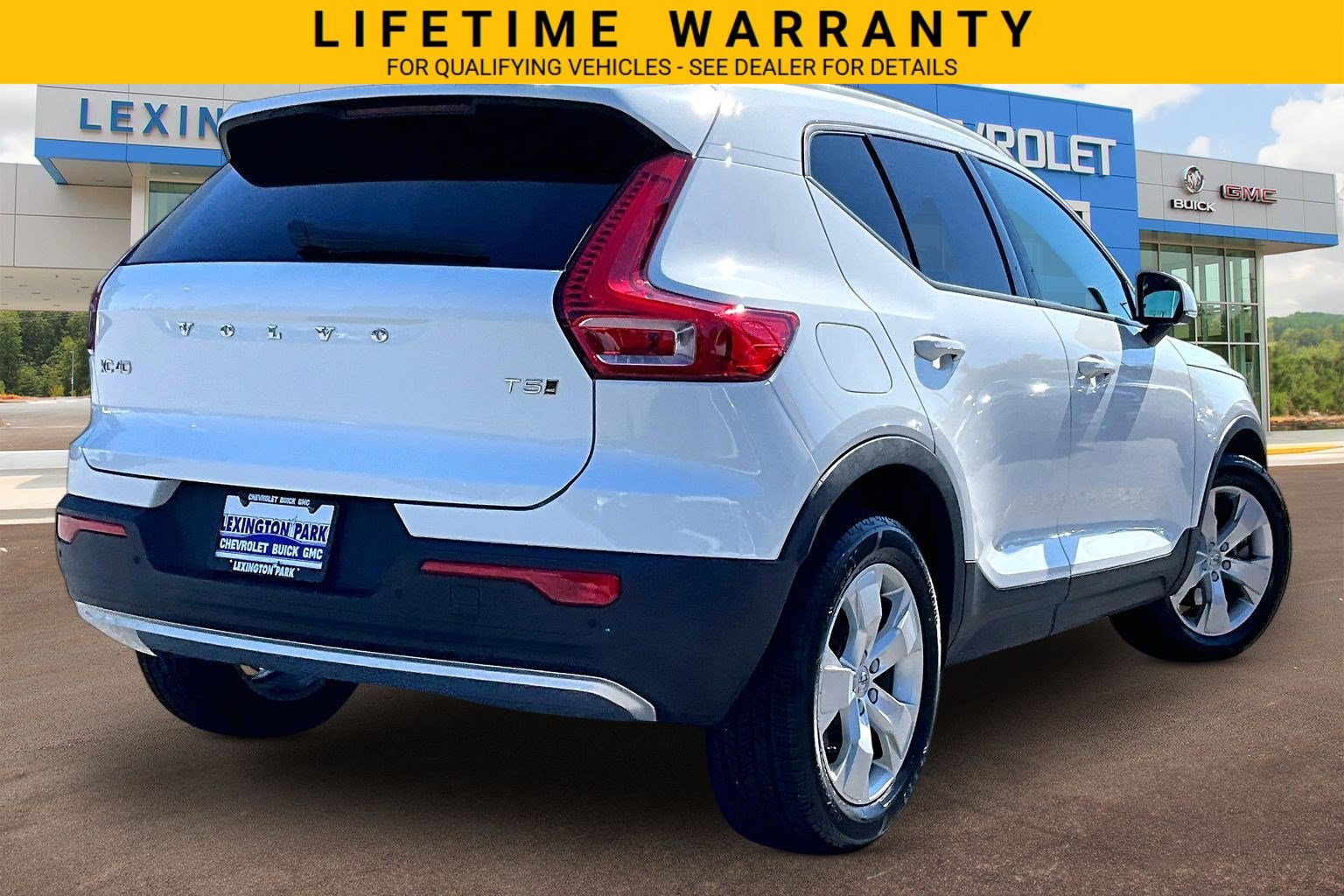 Used 2020 Volvo XC40 T5 Momentum AWD/4WD image 12