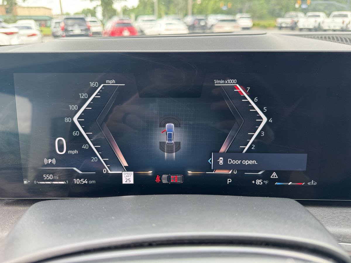 Used 2025 BMW X7 xDrive40i AWD/4WD image 22