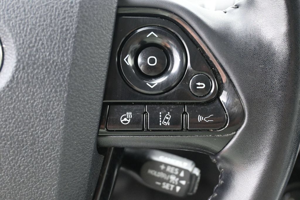 Certified 2022 Toyota Prius XLE w/ Advanced Technology Package AWD/4WD image 18