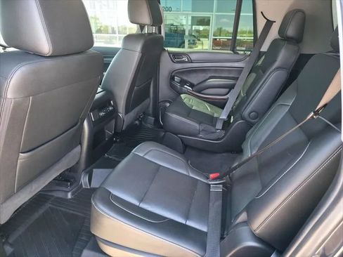 Used 2020 GMC Yukon SLT w/ HD Trailering Package AWD/4WD image 18