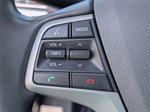 Used 2017 Hyundai Elantra Value Edition image 19
