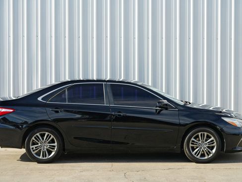Used 2016 Toyota Camry SE image 43