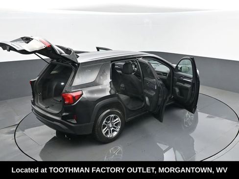 Used 2025 GMC Terrain Elevation image 26