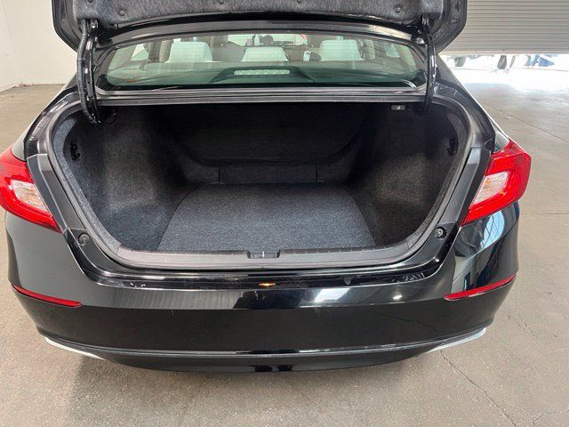 Used 2018 Honda Accord LX image 17
