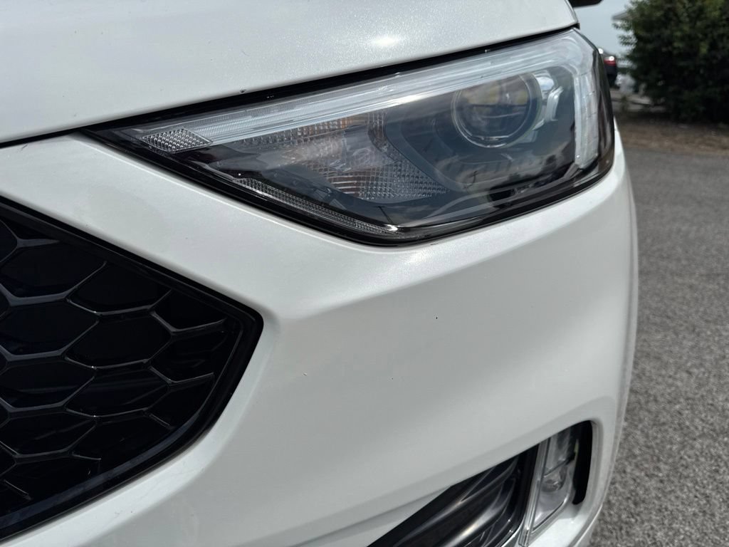 Used 2022 Ford Edge ST-Line AWD/4WD image 10