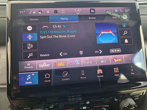 New 2025 Jeep Grand Cherokee L Limited w/ Black Appearance Package image 10