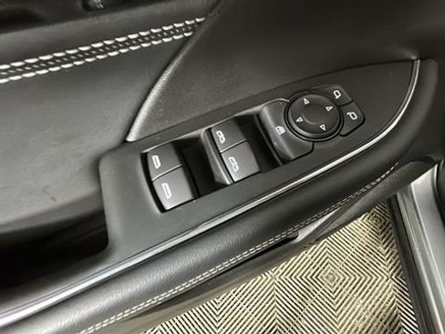 Used 2022 Buick Envision Preferred FWD image 10