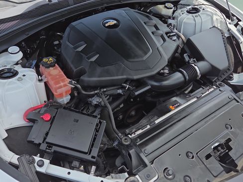 Used 2019 Chevrolet Camaro LT RWD image 16
