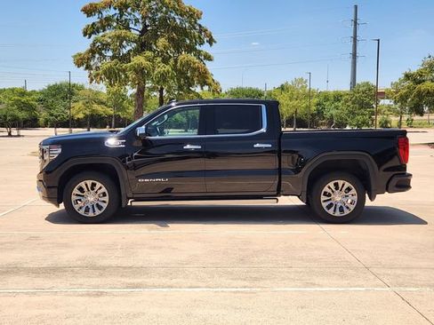 Used 2023 GMC Sierra 1500 Denali AWD/4WD image 4