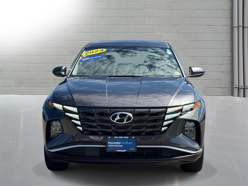 Used 2024 Hyundai Tucson SE AWD/4WD image 2