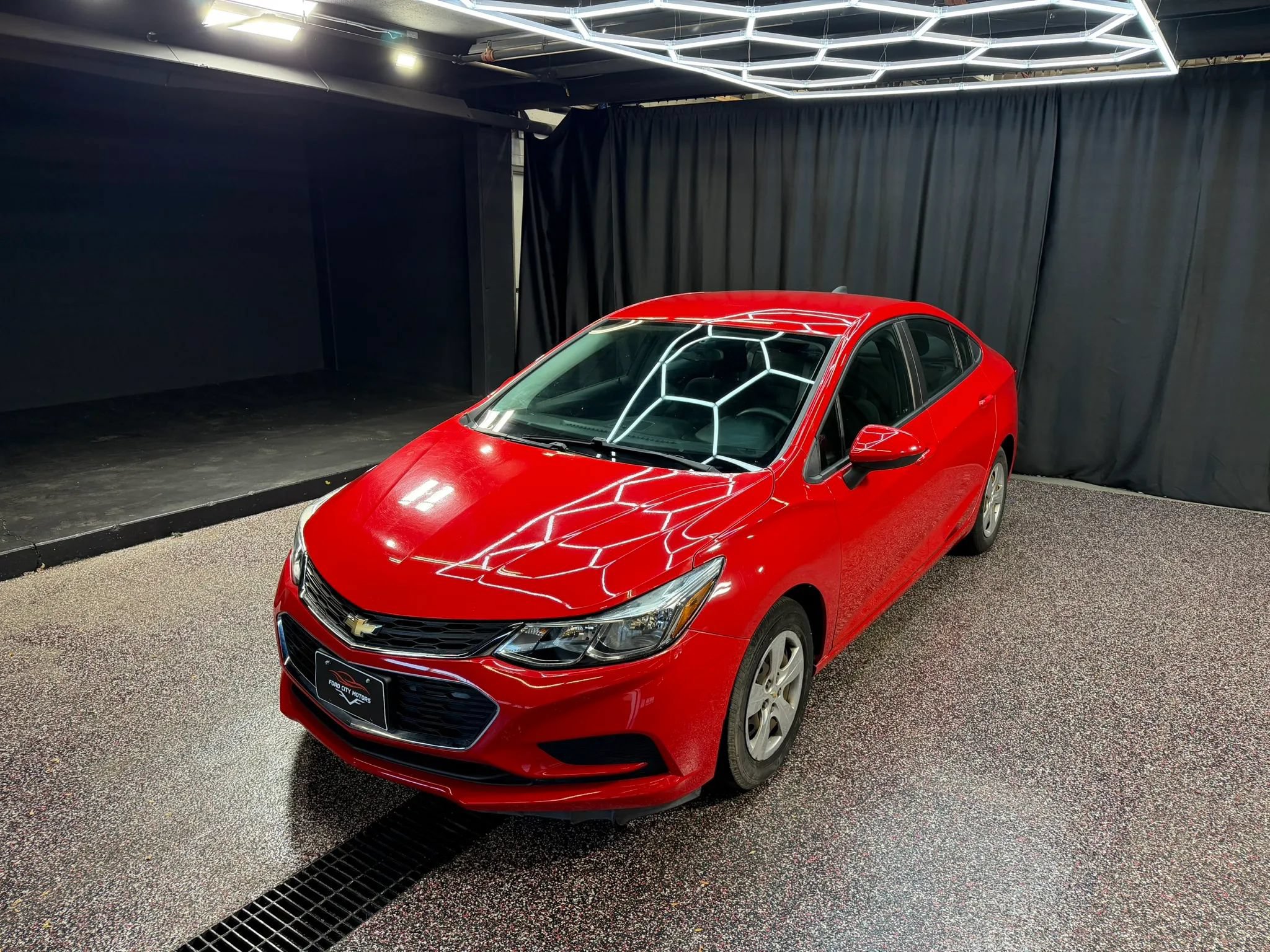 Used 2017 Chevrolet Cruze LS FWD image 2