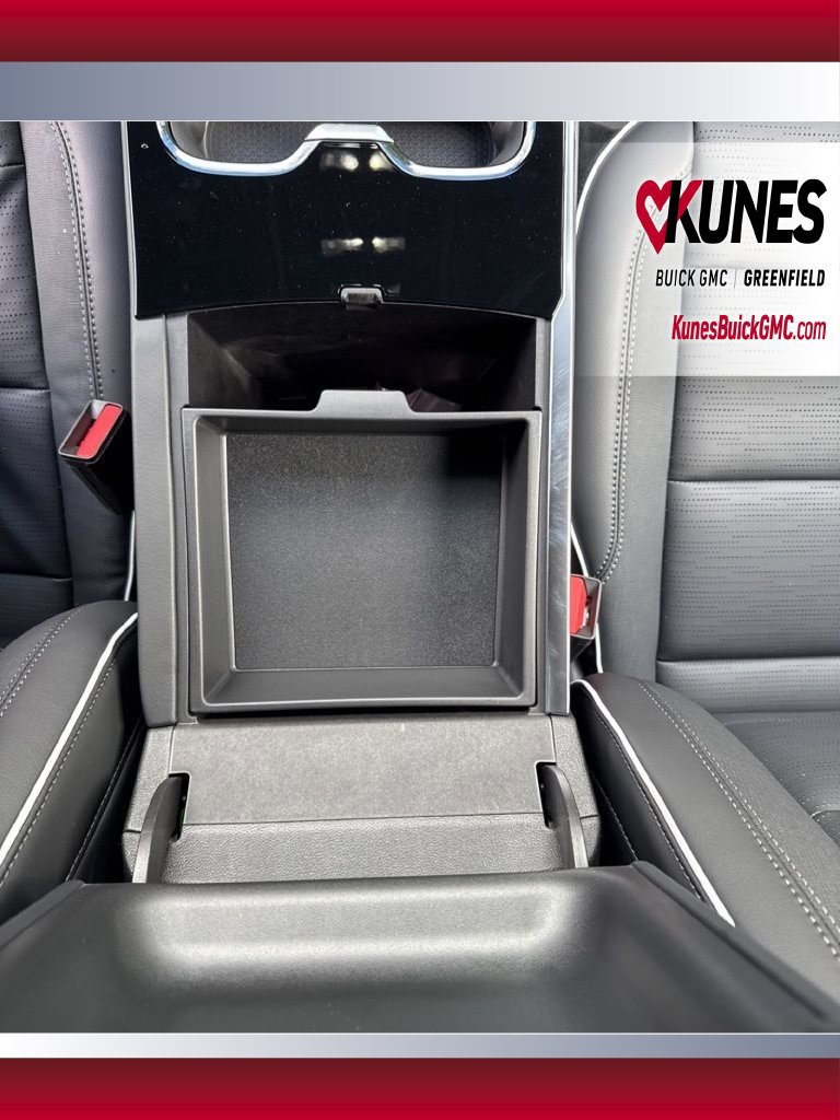 Used 2026 Buick Enclave Sport Touring w/ LPO, Floor Liner Package AWD/4WD image 34
