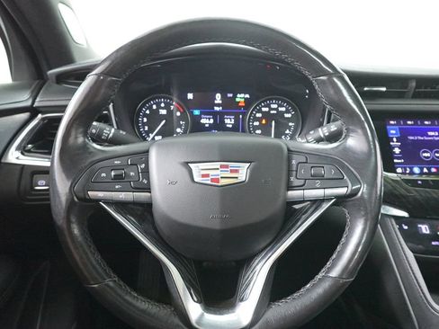 Used 2020 Cadillac XT6 Premium Luxury image 15