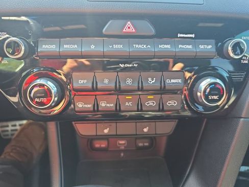 Used 2022 Kia Sportage Nightfall Edition w/ Nightfall Fwd Premium Package image 23