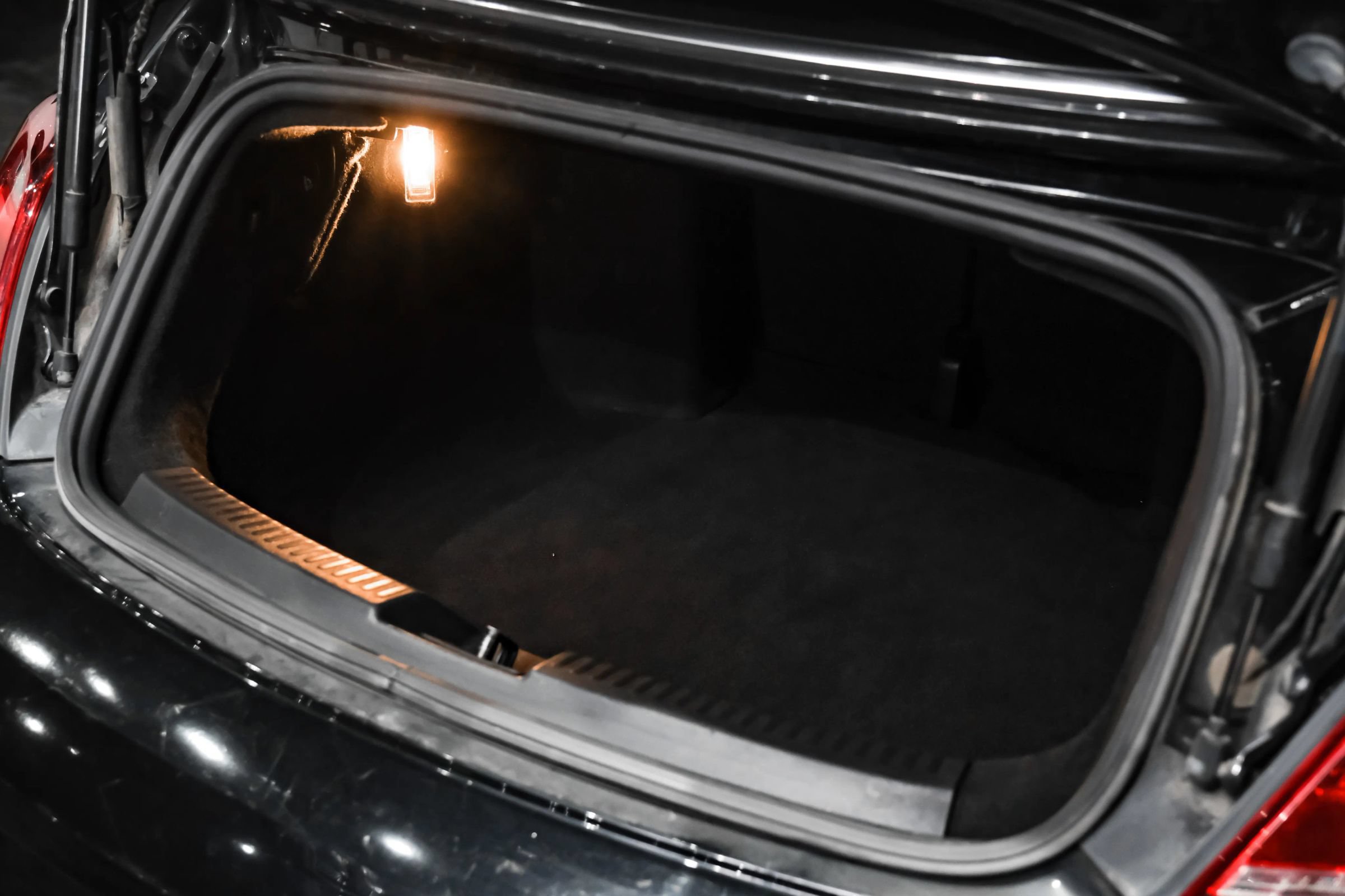 Used 2018 Volkswagen Beetle 2.0T Coast FWD image 45