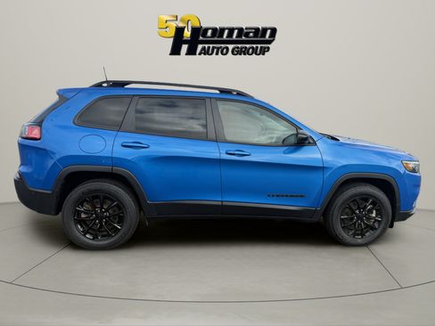 Used 2023 Jeep Cherokee Altitude Lux AWD/4WD image 6
