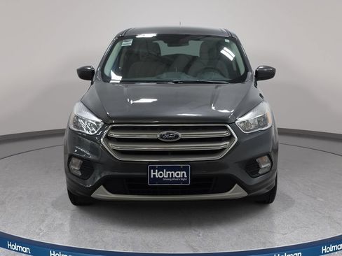 Used 2019 Ford Escape SE FWD image 3