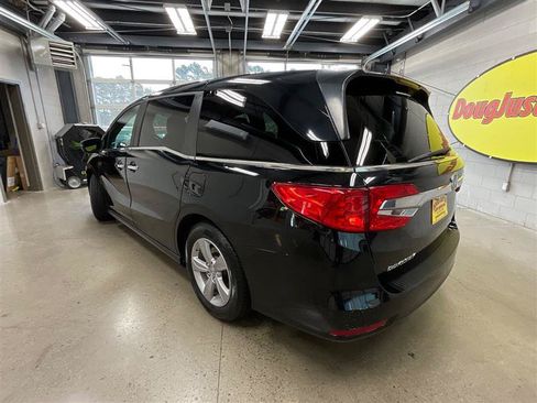Used 2020 Honda Odyssey EX image 3
