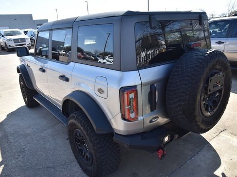 Used 2022 Ford Bronco Wildtrak image 8