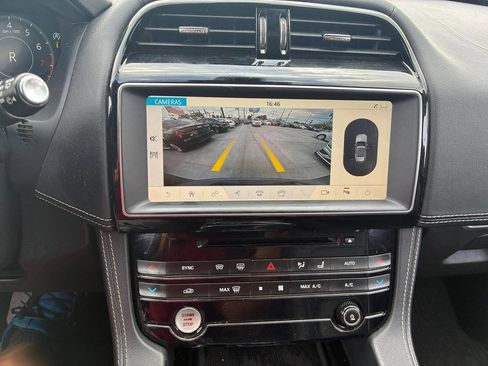 Used 2019 Jaguar F-PACE R-Sport AWD/4WD image 3