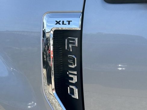 Used 2019 Ford F350 XLT image 5