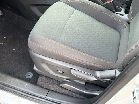 Certified 2022 Chevrolet Trax LS w/ Tint and Cruise Package image 18