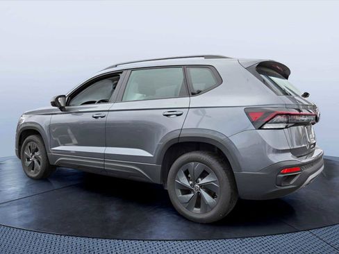 Used 2025 Volkswagen Taos S FWD image 10