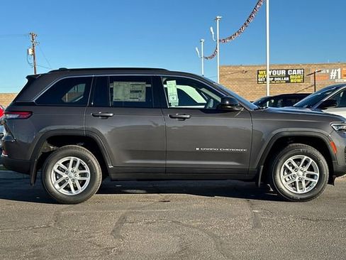 New 2025 Jeep Grand Cherokee Laredo X image 26