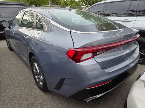 Used 2022 Kia K5 LXS FWD image 6
