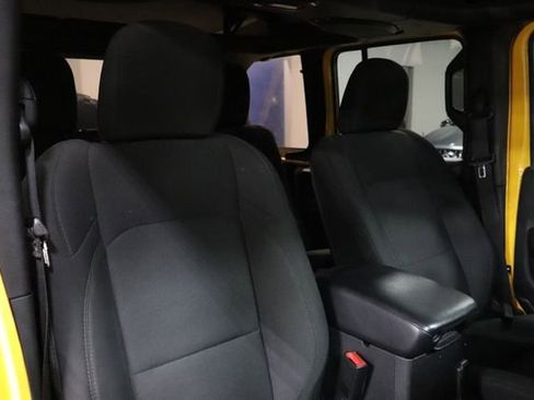 Used 2019 Jeep Wrangler Unlimited Sport S AWD/4WD image 23