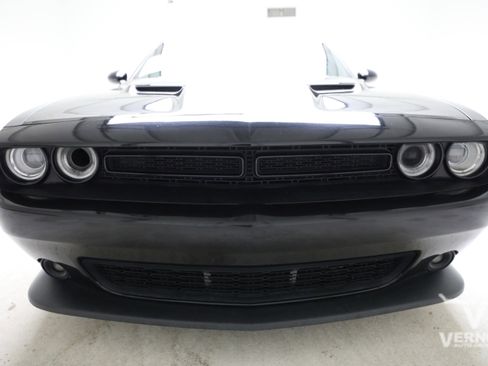 Used 2018 Dodge Challenger R/T Scat Pack image 8