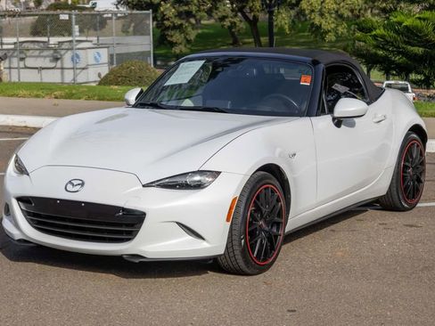 Used 2016 MAZDA MX-5 Miata Grand Touring image 6