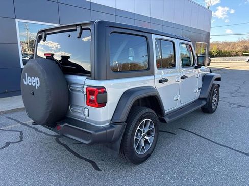 Used 2024 Jeep Wrangler Unlimited Sport AWD/4WD image 5