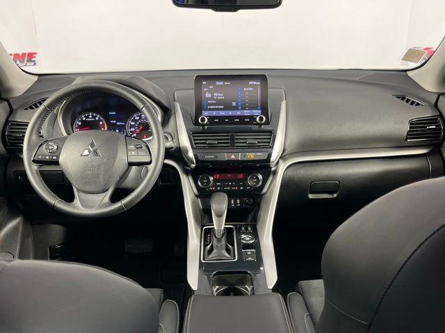 Used 2022 Mitsubishi Eclipse Cross SE AWD/4WD image 13
