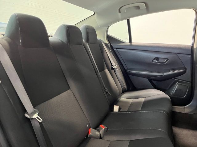 Used 2024 Nissan Sentra SV FWD image 14