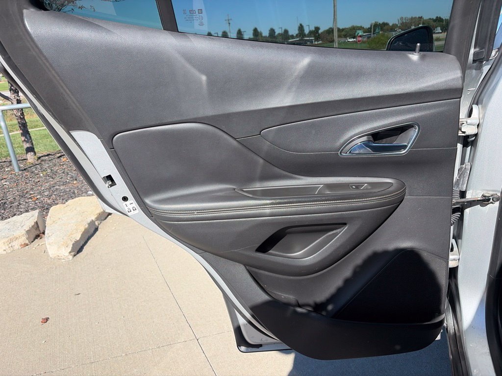 Used 2015 Buick Encore Leather AWD/4WD image 32
