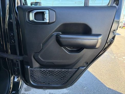Used 2019 Jeep Wrangler Unlimited Sport S AWD/4WD image 15