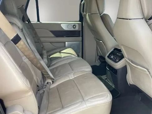 Used 2019 Lincoln Navigator L Reserve AWD/4WD image 20