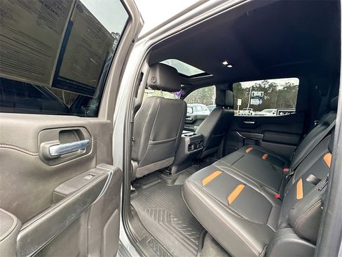 Used 2020 GMC Sierra 1500 AT4 w/ Off-Road Performance Package image 17