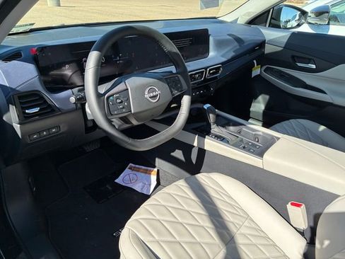 New 2026 Nissan Sentra SL FWD image 11