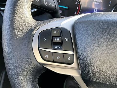 Used 2024 Ford Explorer XLT w/ Equipment Group 202A image 18