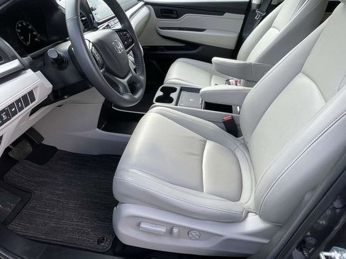 Used 2025 Honda Odyssey EX-L image 10