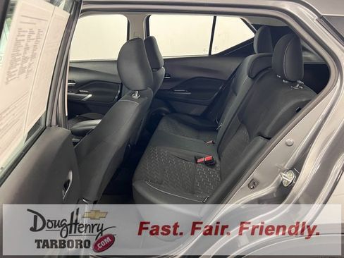 Used 2024 Nissan Kicks SV image 33