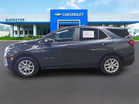 Used 2022 Chevrolet Equinox LT image 12