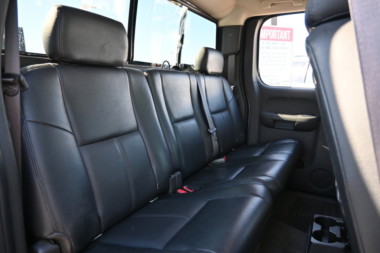 Used 2009 Chevrolet Silverado 1500 LT w/ Texas Edition RWD image 21