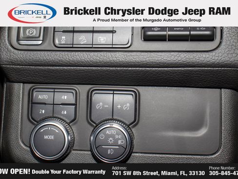 Used 2023 GMC Yukon XL Denali image 28