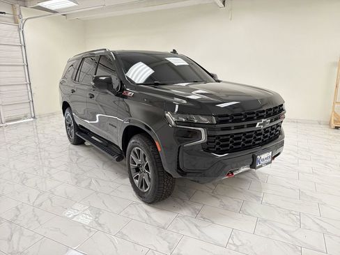 Used 2024 Chevrolet Tahoe Z71 w/ Luxury Package AWD/4WD image 2